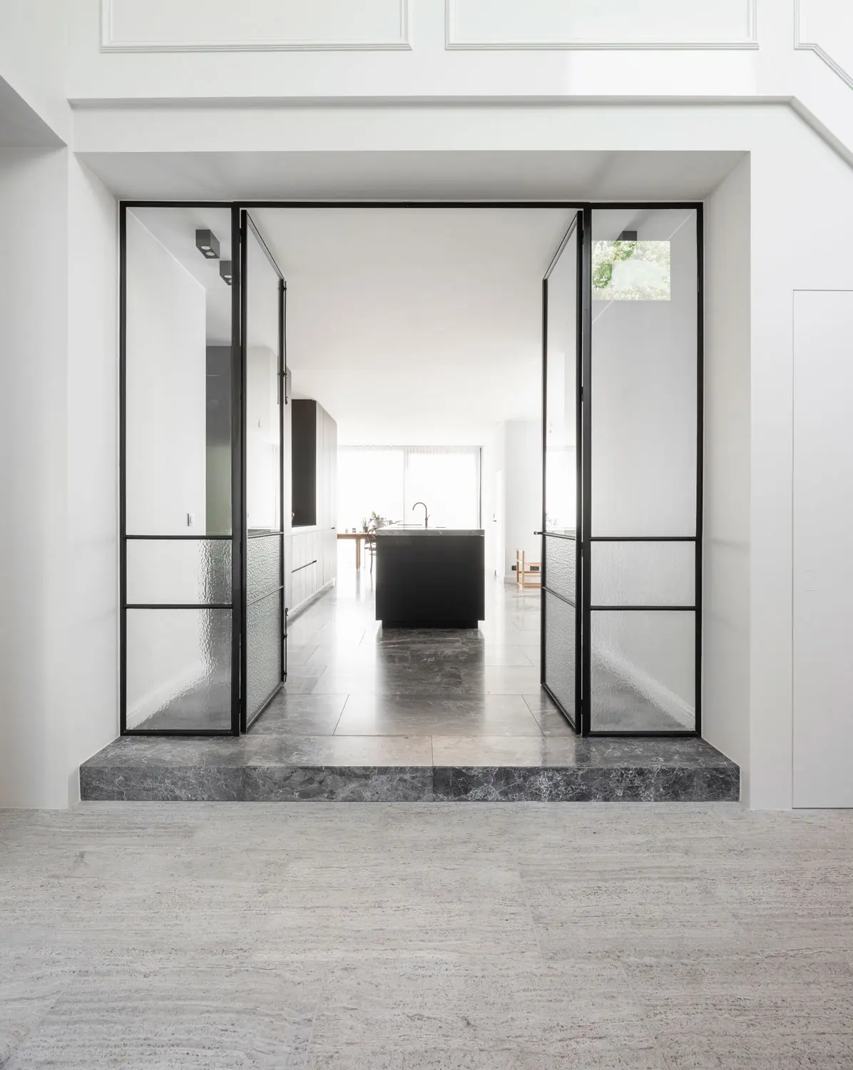 Travertino titanium arenado 60/90/2,0