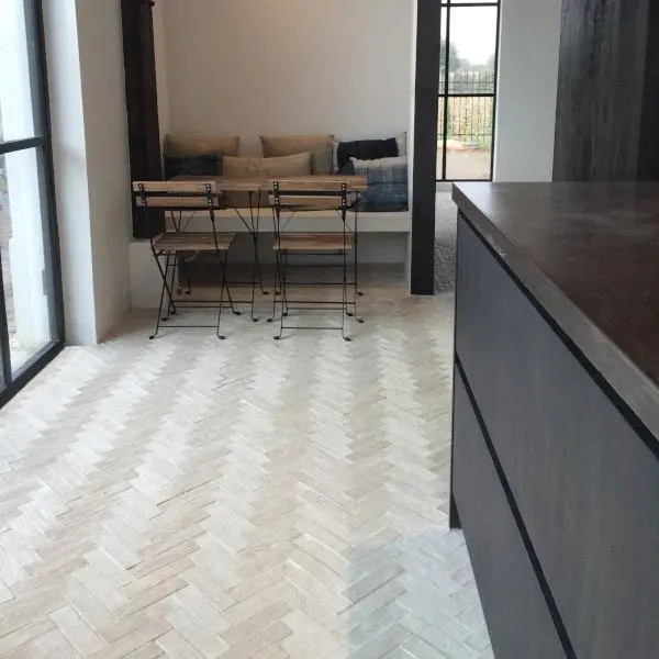 Castle Stones Oak Bricks