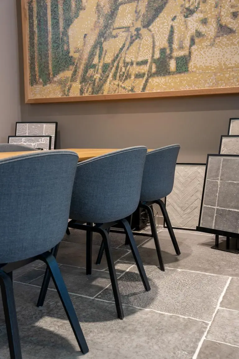 Van den Bossche tegels Castle Stones toonzaal