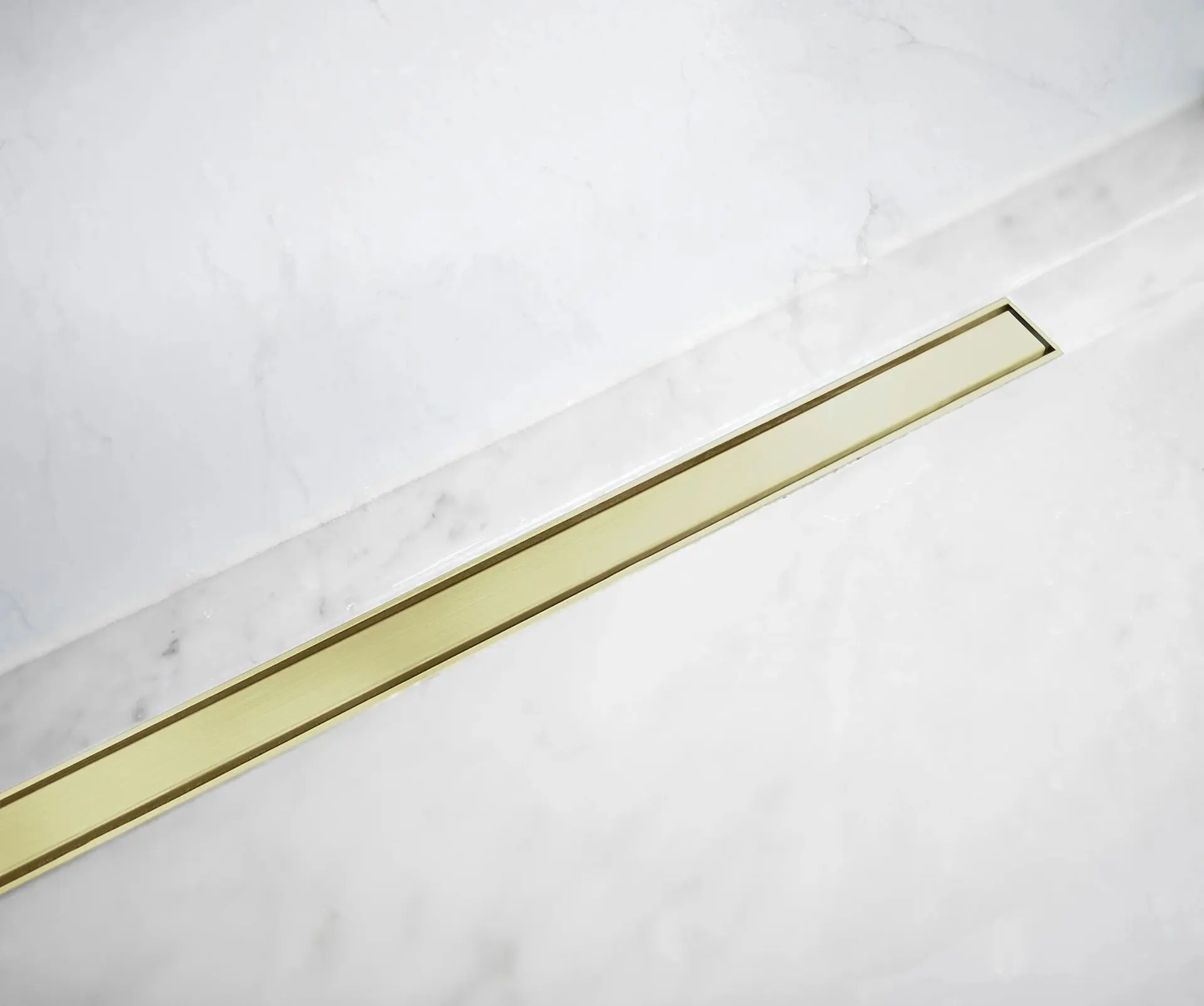 Douchegoot Cayman champagne