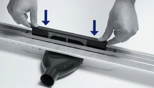 Carrodrain douchegoot reinigen