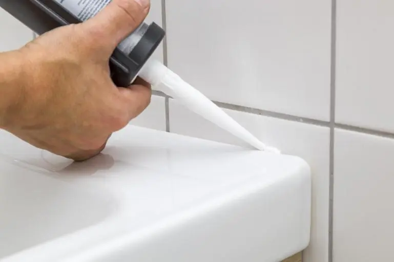 silicone aanbrengen aan lavabo