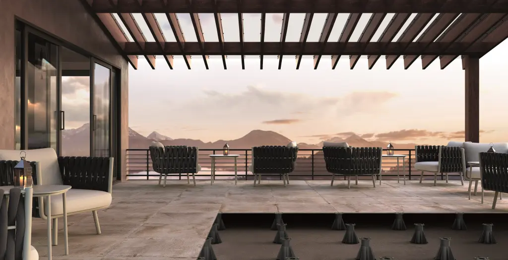 Vloeren op balkons met tegels op tegeldragers