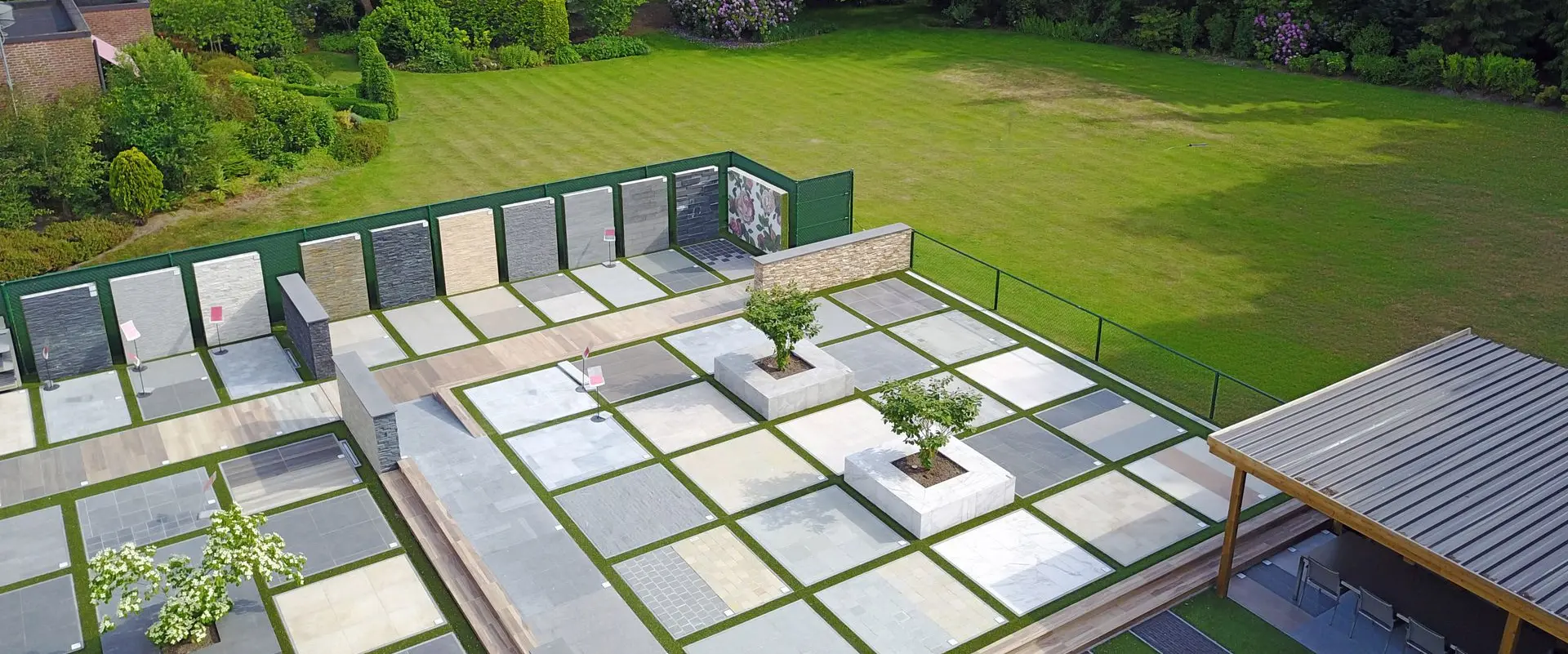 Van den Bossche tegels buitentoonpark