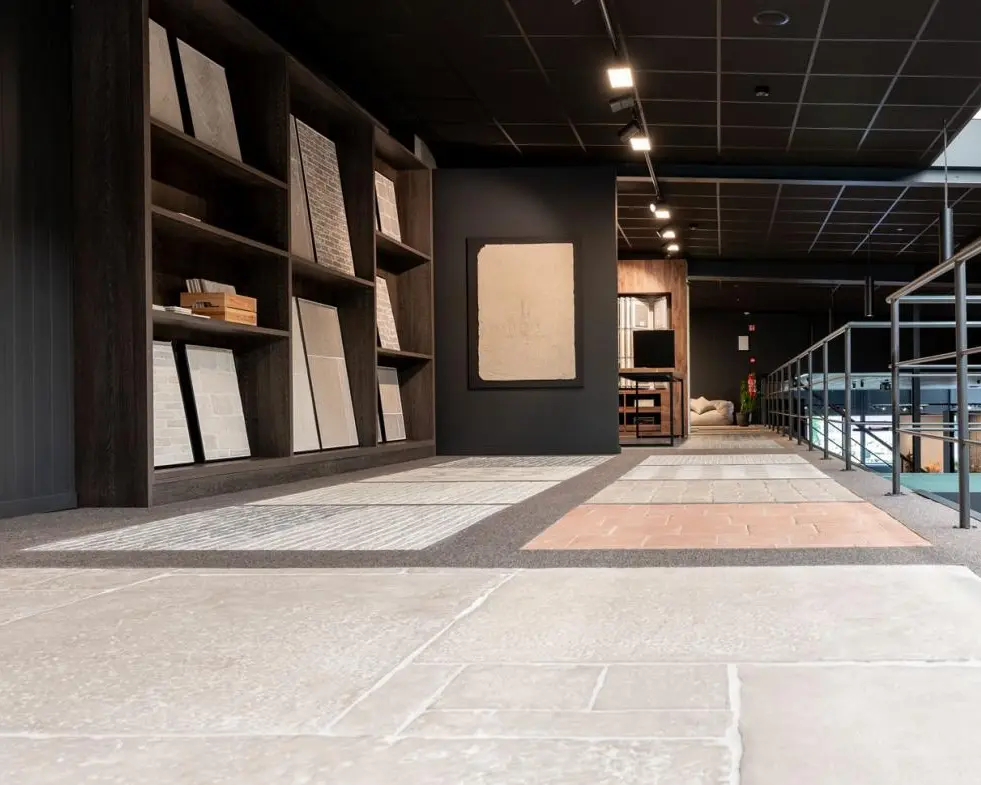 Castle stones Van den Bossche tegels toonzaal